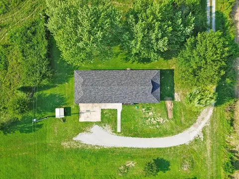 View/Area - 3760 E Shelby Rd, Springfield, MO 65803 photo 1 of 8