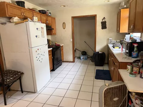 Kitchen - 2230 N 2236 N Pierce Ave, Springfield, MO 65803 photo 7 of 15