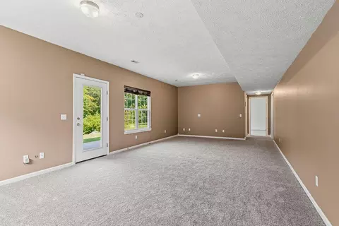 Living - 3333 S Lakeside Ave, Springfield, MO 65804 photo 3 of 4