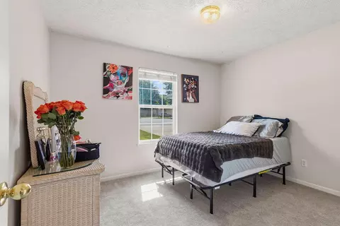 Bedroom - 3333 S Lakeside Ave, Springfield, MO 65804 photo 3 of 8