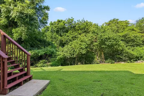 Exterior - 3333 S Lakeside Ave, Springfield, MO 65804 photo 7 of 9