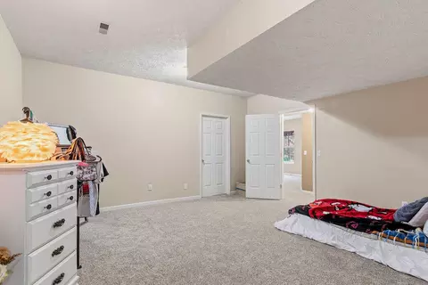 Bedroom - 3333 S Lakeside Ave, Springfield, MO 65804 photo 8 of 8