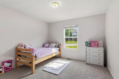 Bedroom - 3333 S Lakeside Ave, Springfield, MO 65804 photo 4 of 8