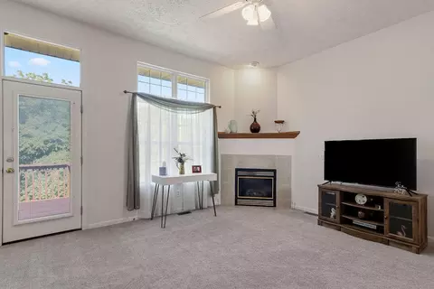 Living - 3333 S Lakeside Ave, Springfield, MO 65804 photo 2 of 4