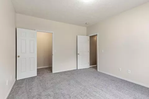 Bedroom - 3333 S Lakeside Ave, Springfield, MO 65804 photo 6 of 8