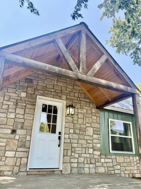Exterior - 306 E 17th St, Lockwood, MO 65682 photo 4 of 9