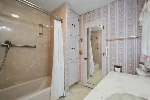 Bath - 1114 Vermule Rd, Billings, MO 65610 photo 8 of 8