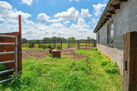 Exterior - 1114 Vermule Rd, Billings, MO 65610 photo 8 of 21