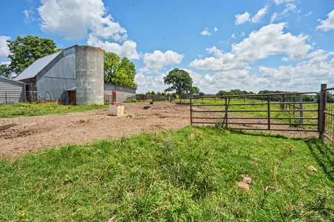 Exterior - 1114 Vermule Rd, Billings, MO 65610 photo 11 of 21