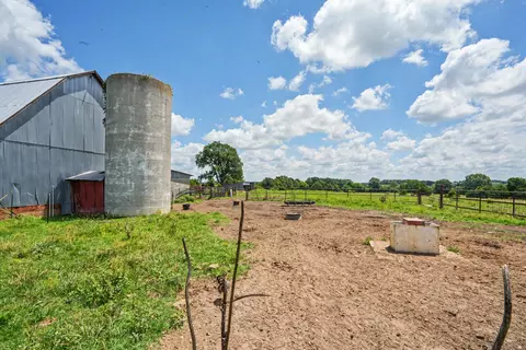 Exterior - 1114 Vermule Rd, Billings, MO 65610 photo 10 of 21