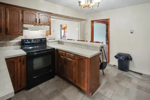 Kitchen - 1114 Vermule Rd, Billings, MO 65610 photo 5 of 6