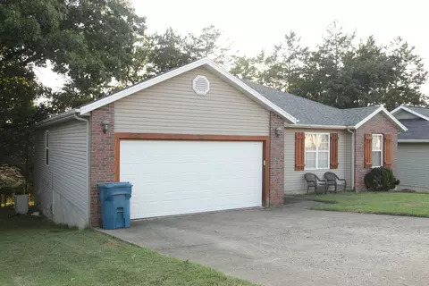 Exterior - 210 Eagle Dr, Forsyth, MO 65653 photo 6 of 14