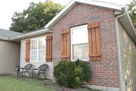 Exterior - 210 Eagle Dr, Forsyth, MO 65653 photo 4 of 14