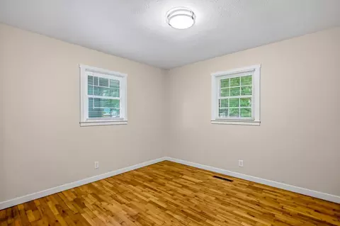 Bedroom - 2308 S Delaware Ave, Springfield, MO 65804 photo 2 of 4