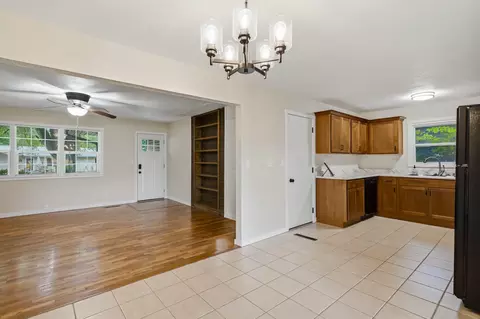 Living - 2308 S Delaware Ave, Springfield, MO 65804 photo 5 of 6