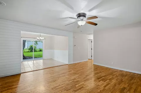 Living - 2308 S Delaware Ave, Springfield, MO 65804 photo 4 of 6