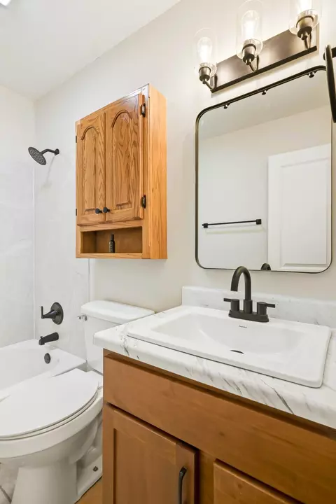 Bath - 2308 S Delaware Ave, Springfield, MO 65804 photo 1 of 2