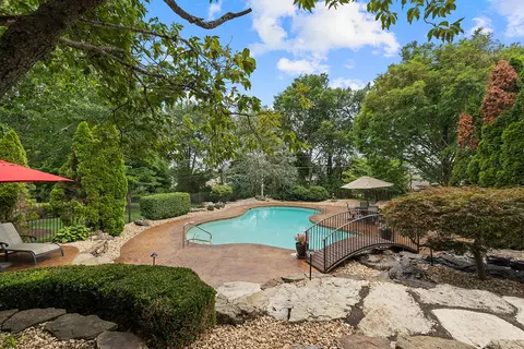 Exterior - 3810 E Turtle Hatch Rd, Springfield, MO 65809 photo 25 of 45