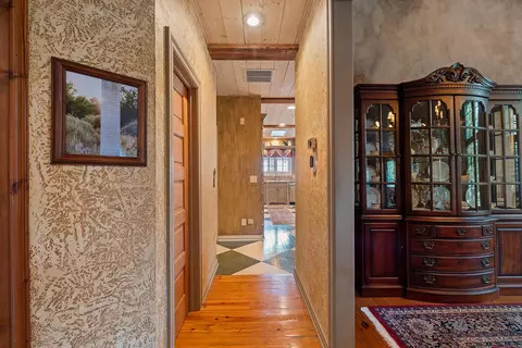 Entry Way - 3810 E Turtle Hatch Rd, Springfield, MO 65809 photo 9 of 14