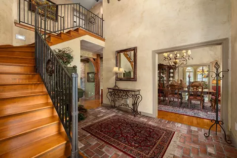 Entry Way - 3810 E Turtle Hatch Rd, Springfield, MO 65809 photo 4 of 14