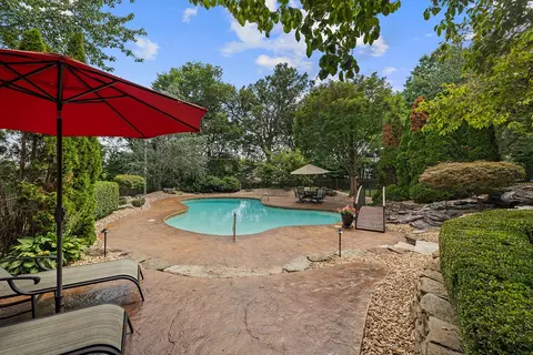 Exterior - 3810 E Turtle Hatch Rd, Springfield, MO 65809 photo 4 of 45