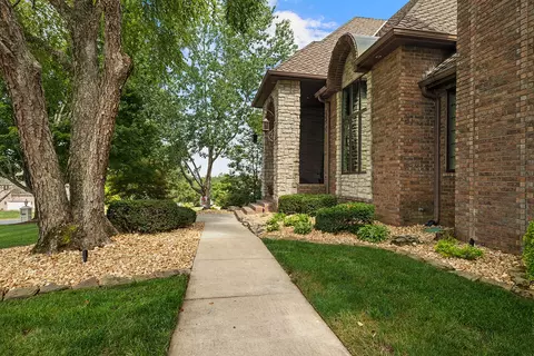 Exterior - 3810 E Turtle Hatch Rd, Springfield, MO 65809 photo 37 of 45