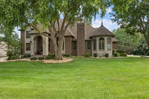 Exterior - 3810 E Turtle Hatch Rd, Springfield, MO 65809 photo 2 of 45
