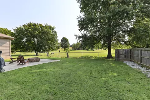 Exterior - 2098 N Preakness Dr, Nixa, MO 65714 photo 5 of 8
