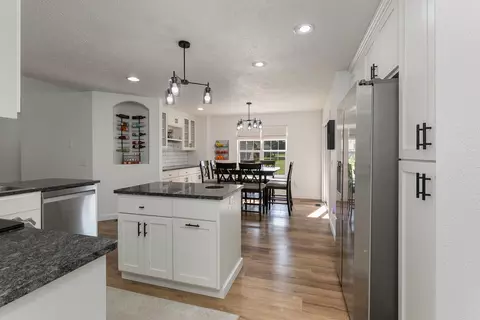 Kitchen - 2098 N Preakness Dr, Nixa, MO 65714 photo 2 of 4