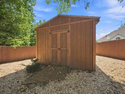 Exterior - 862 W Kingsway Dr, Springfield, MO 65810 photo 28 of 31