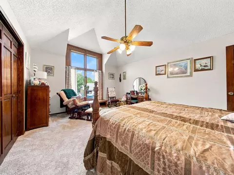 Bedroom - 862 W Kingsway Dr, Springfield, MO 65810 photo 5 of 5
