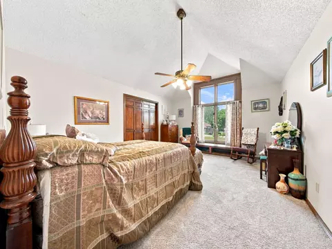 Bedroom - 862 W Kingsway Dr, Springfield, MO 65810 photo 4 of 5