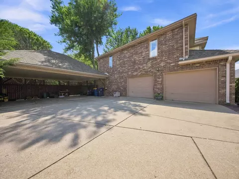 Exterior - 862 W Kingsway Dr, Springfield, MO 65810 photo 8 of 31