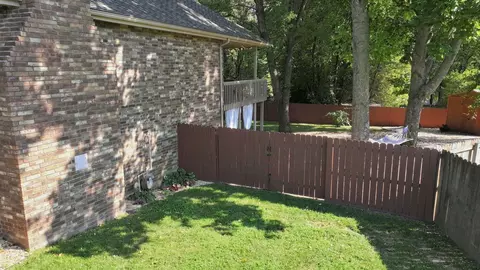 Exterior - 862 W Kingsway Dr, Springfield, MO 65810 photo 23 of 31