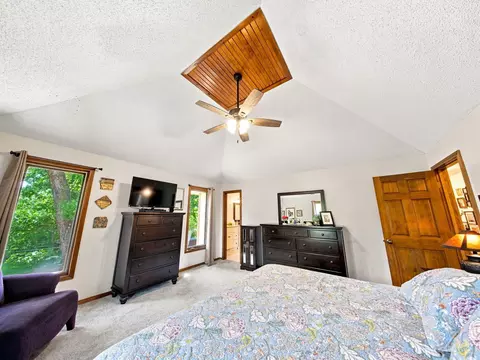 Bedroom - 862 W Kingsway Dr, Springfield, MO 65810 photo 3 of 5