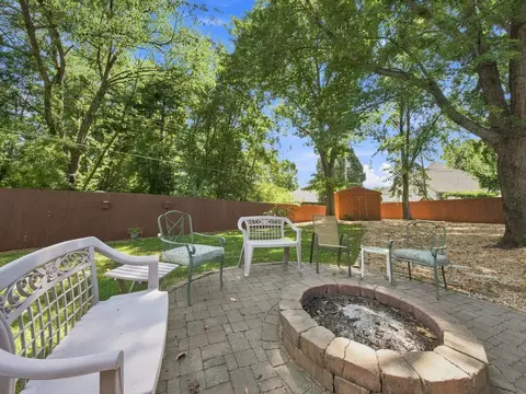 Exterior - 862 W Kingsway Dr, Springfield, MO 65810 photo 24 of 31