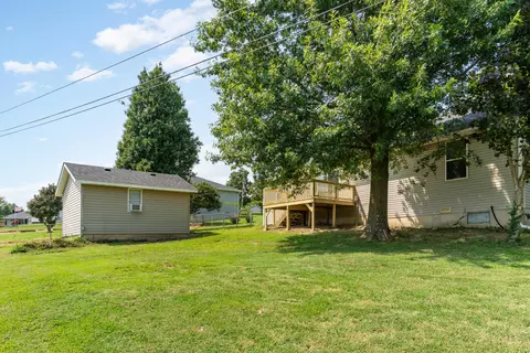 Exterior - 750 Banning St, Marshfield, MO 65706 photo 4 of 6