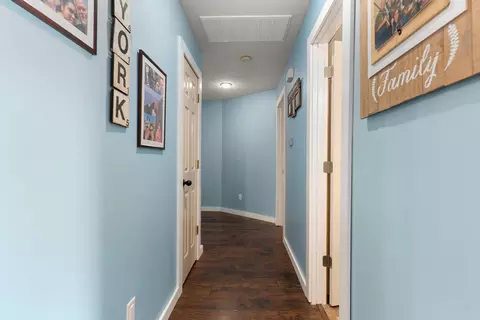 Entry Way - 750 Banning St, Marshfield, MO 65706 photo 3 of 3