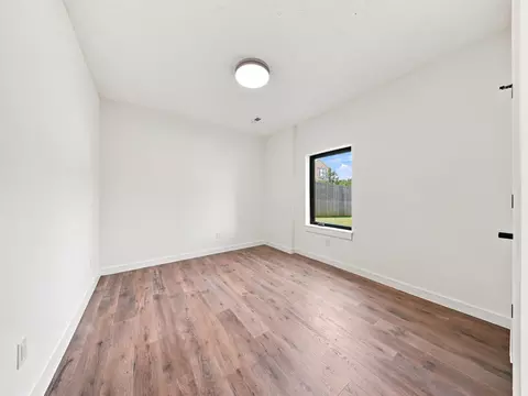 Bedroom - 4397 S Hemlock Ave, Springfield, MO 65810 photo 12 of 15