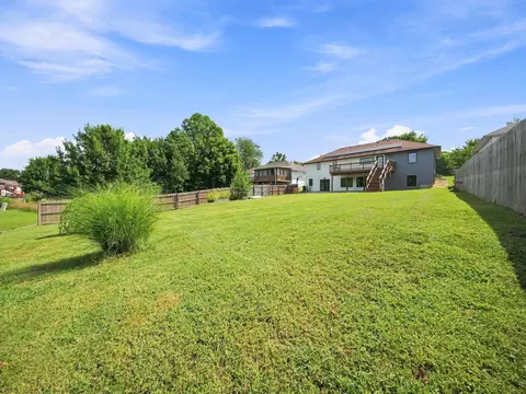Exterior - 4397 S Hemlock Ave, Springfield, MO 65810 photo 16 of 18