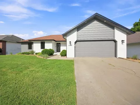 Exterior - 4397 S Hemlock Ave, Springfield, MO 65810 photo 3 of 18