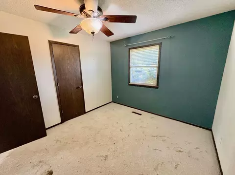 Bedroom - 720 Meadow Ln, Nevada, MO 64772 photo 1 of 3