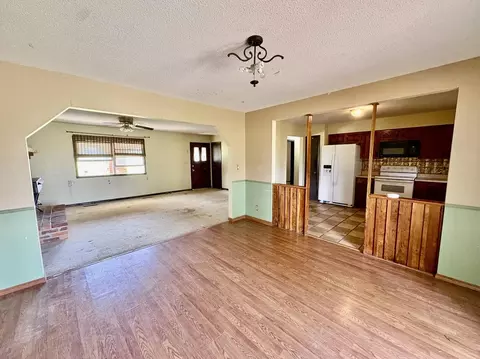 Living - 720 Meadow Ln, Nevada, MO 64772 photo 2 of 2