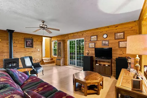 Living - 24709 Wolfe Rd, Washburn, MO 65772 photo 1 of 2