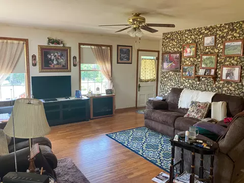 Living - 5829 County Road 464, Birch Tree, MO 65438 photo 1 of 1