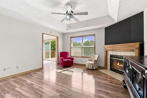 Living - 970 Creekside Pl, Nixa, MO 65714 photo 3 of 7