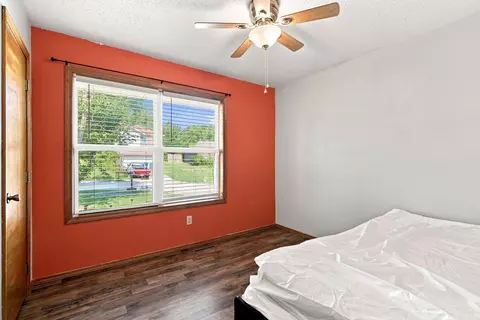 Bedroom - 970 Creekside Pl, Nixa, MO 65714 photo 4 of 5