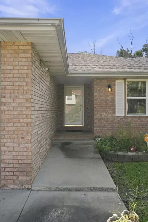 Exterior - 970 Creekside Pl, Nixa, MO 65714 photo 3 of 9