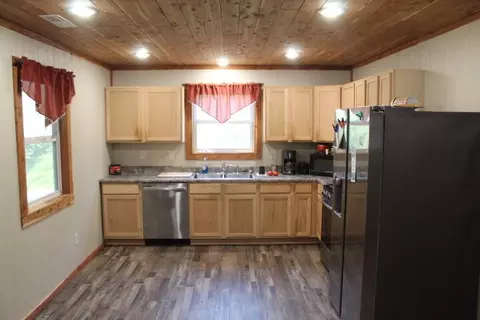 Kitchen - 164 Hickory Dr, Gainesville, MO 65655 photo 1 of 2
