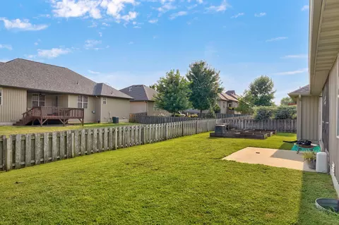 Exterior - 610 E Katella Cir, Nixa, MO 65714 photo 8 of 11